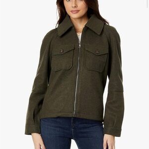Avec Les Filles Green Utility Jacket with Modern Design
